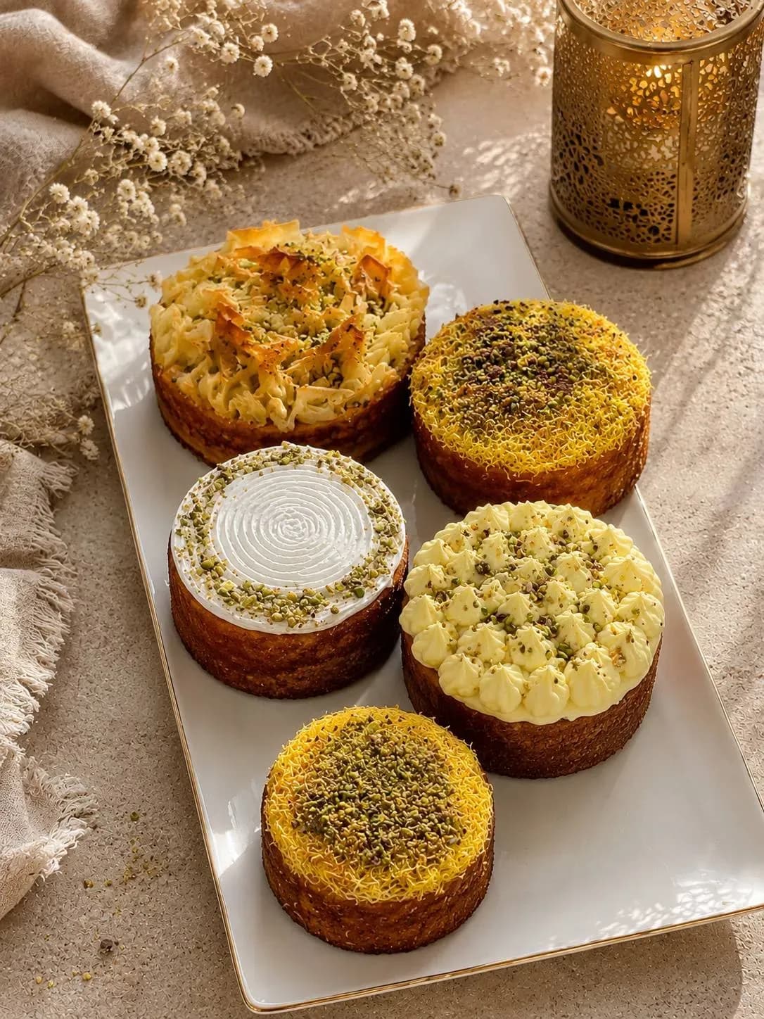مینی کیک پسته و زعفران